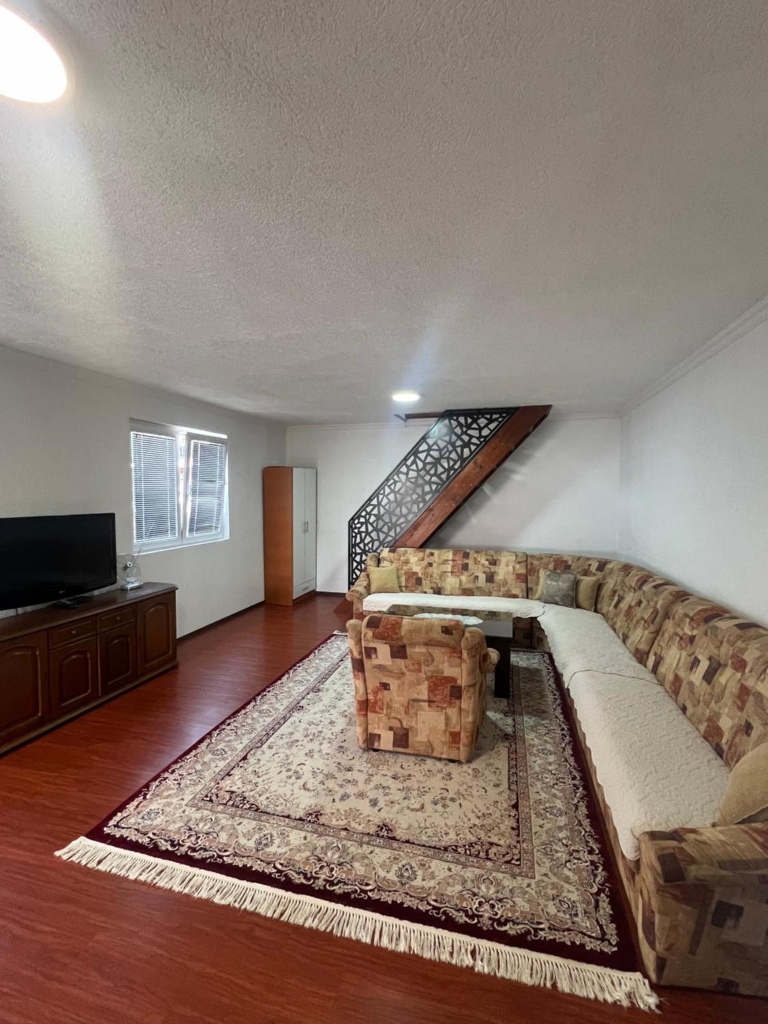 Sara Apartments Плав Экстерьер фото